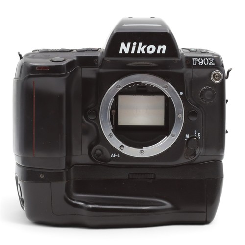 Nikon 90x f90x - af, body
